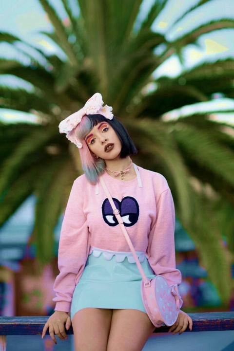 CryBabe, clothing háttérképek