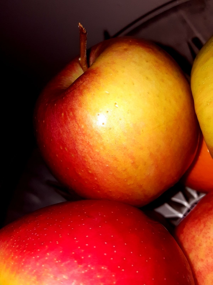 Apples