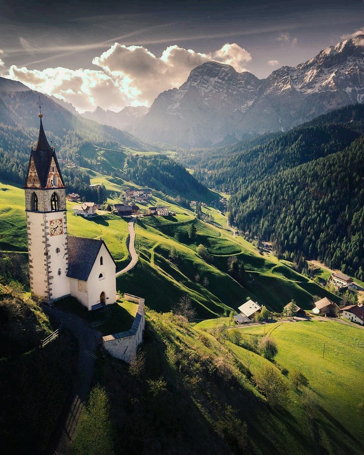 dolomites_ italy
