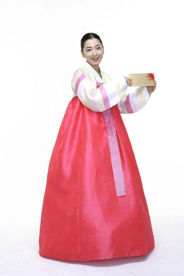 Couple in Korean Dress