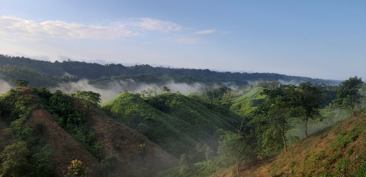trekking