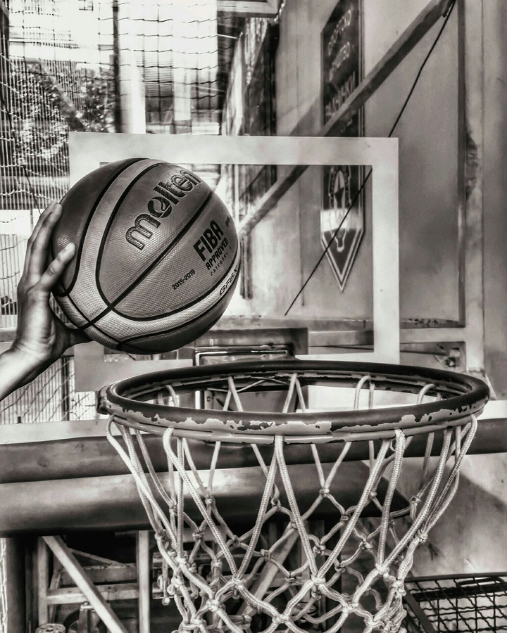 Coach dunking