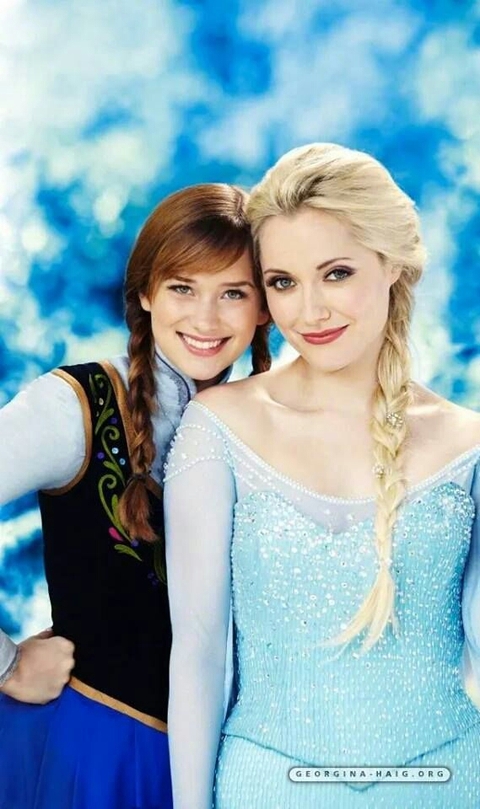 Anna and Elsa/Elisabeth Lail and Georgina Haig