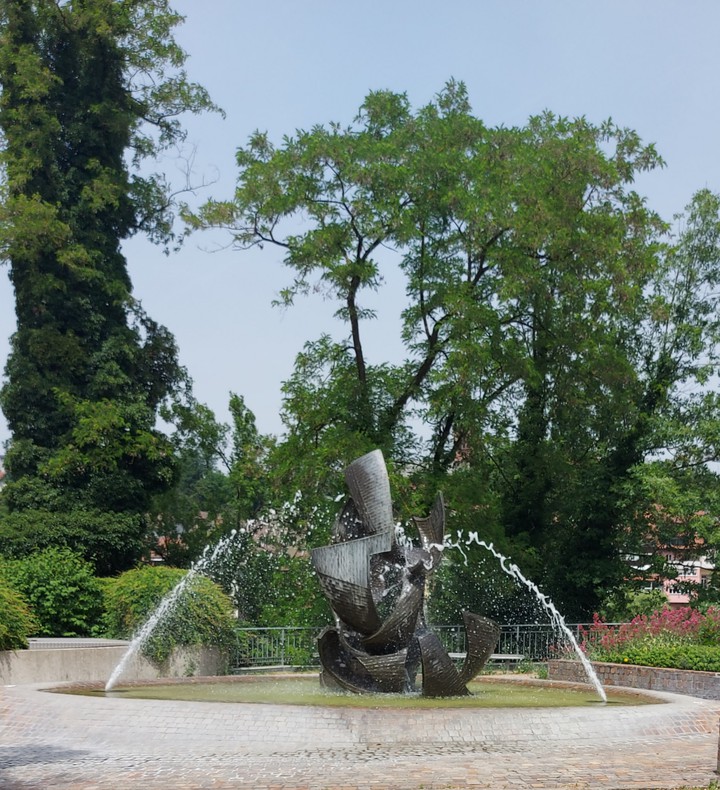 Brunnen