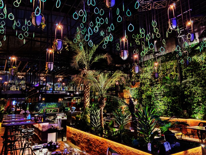 Stories Brewery & Kitchen