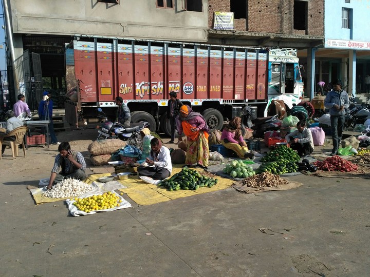 Road Side Seller Of India