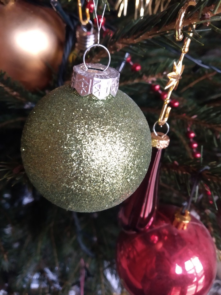Christmas decoration balls