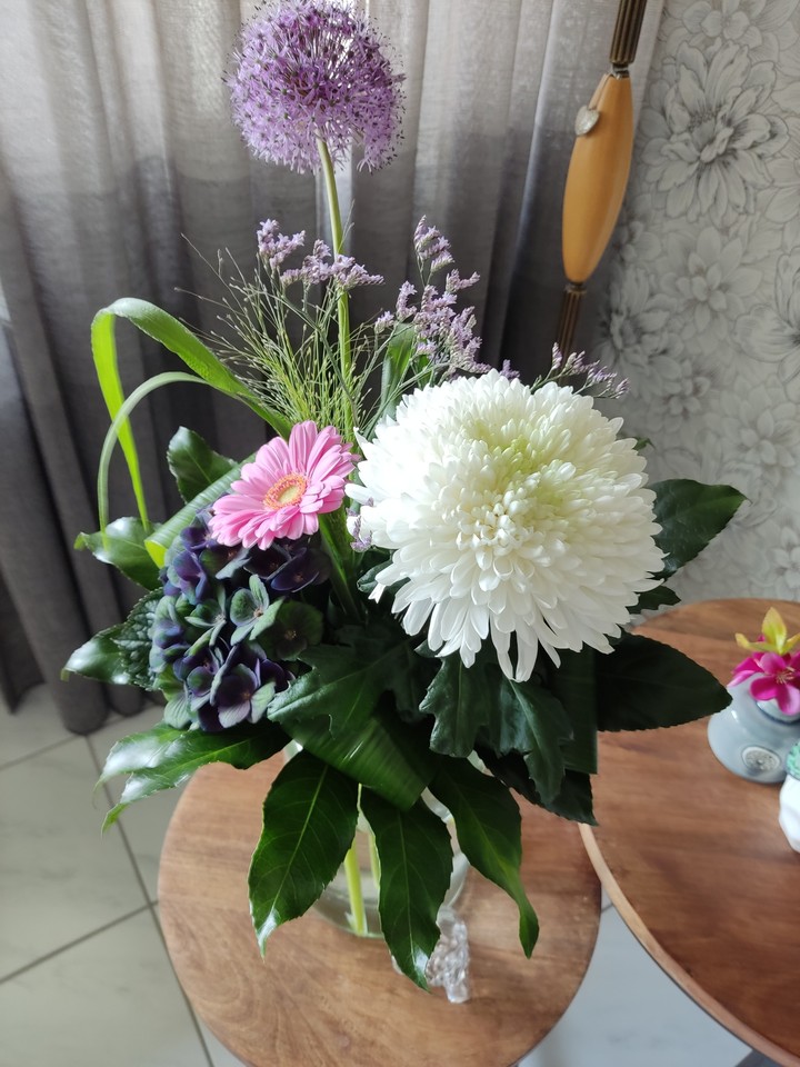 we hebben heel mooi boeket bloemen gekregen