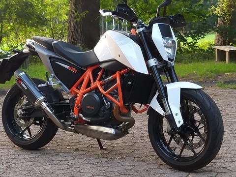 KTM Duke 690