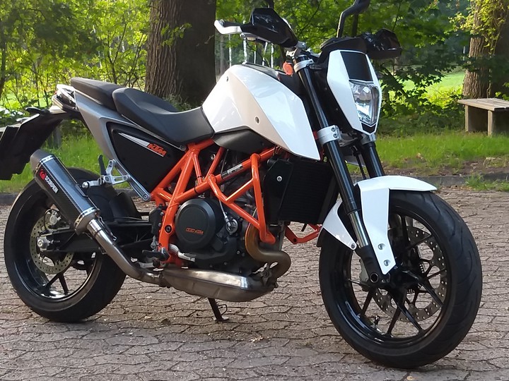 KTM Duke 690