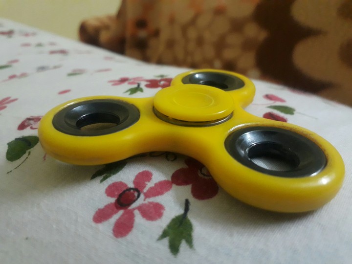 Fidget spinner