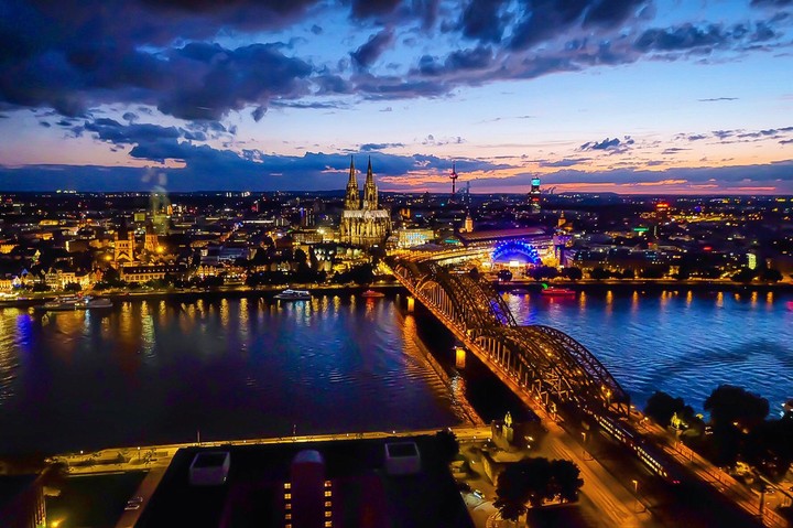 Colonge night view