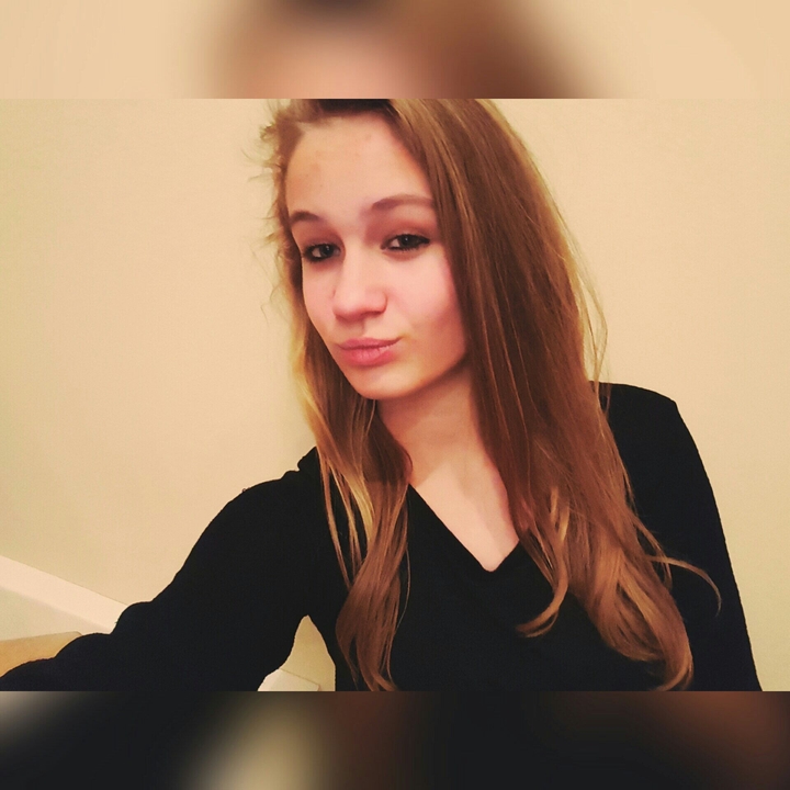 <3