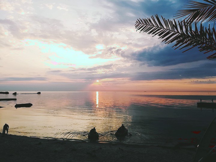 Море