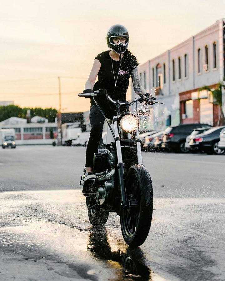 girl motorcycle