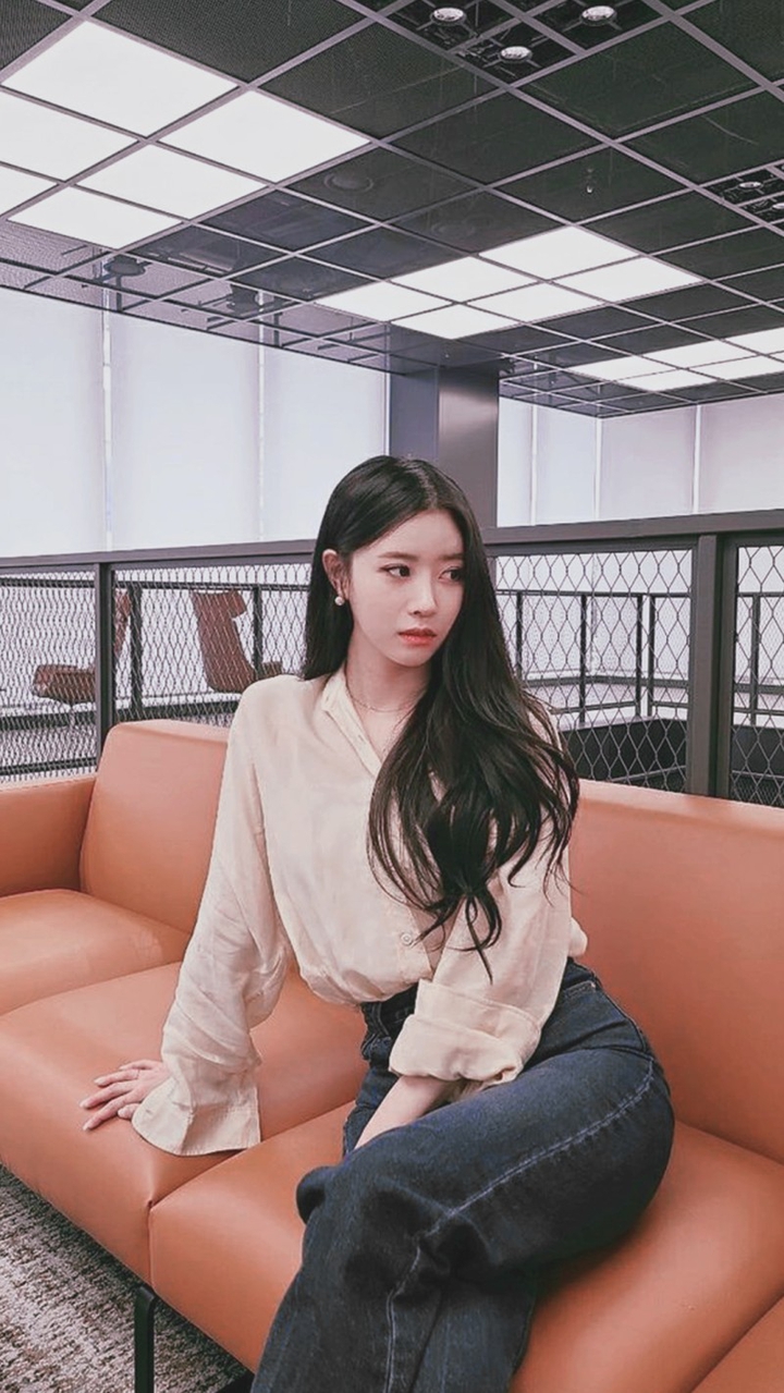 Korean singer Lovelyz Lee Mi-joo