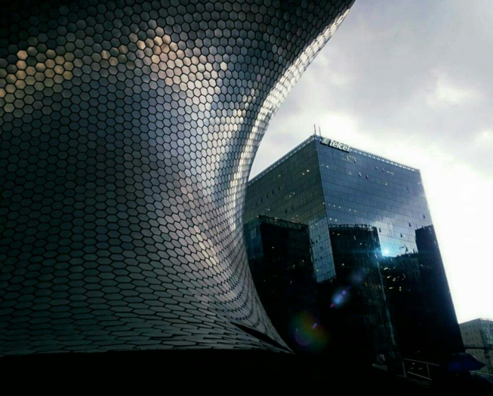 Museo Soumaya y Corporativo Torre Telcel