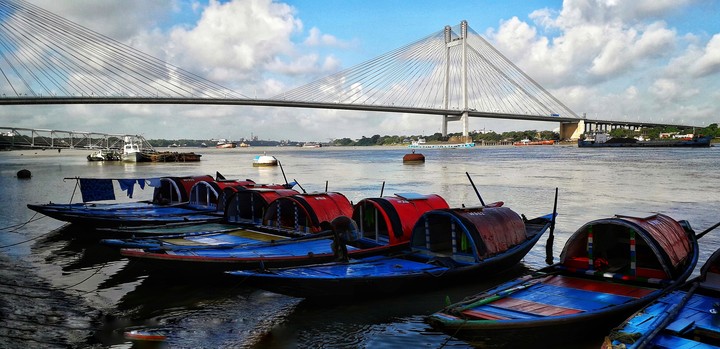 a morning at the ganges.