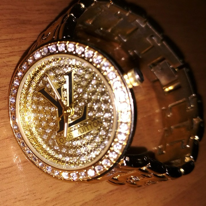 watch Louis Vuitton