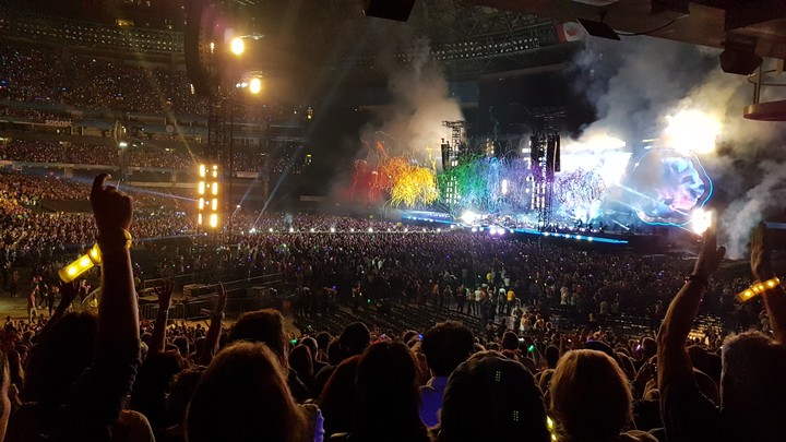 Cold Play at Rogers Center 2017 - Head Full Of Dreams Tour