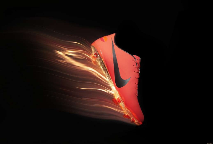 NIKE