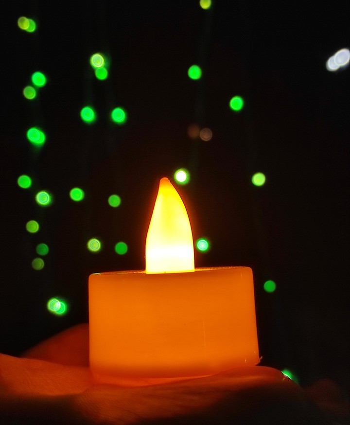 .・゜-: ✧ :-