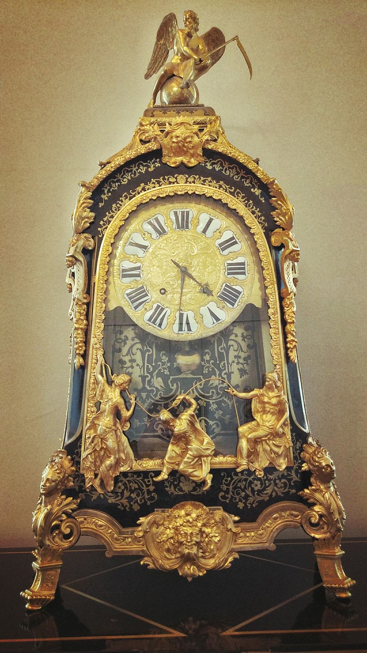 Старинные часы