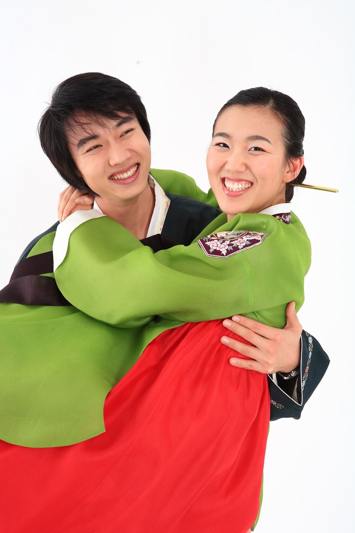 Couple in Korean Dress I