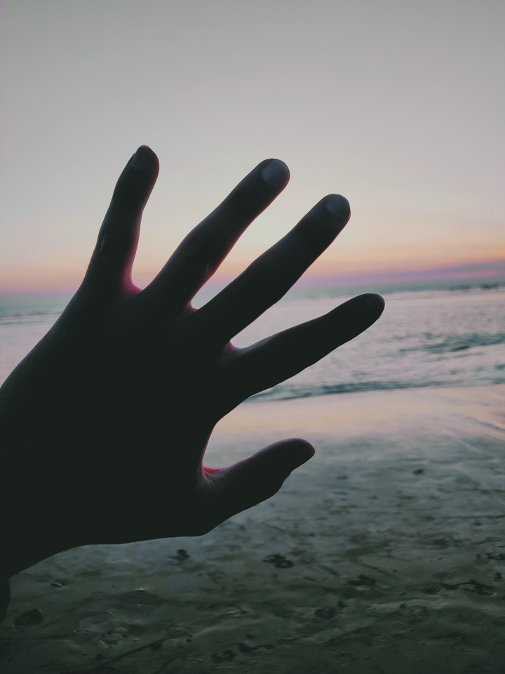 alone hand