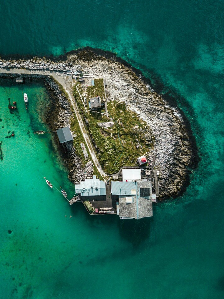 Holiday Island