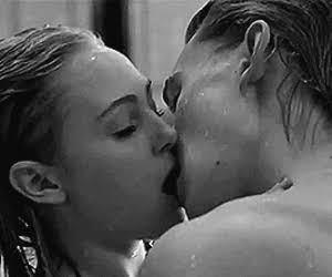 kiss