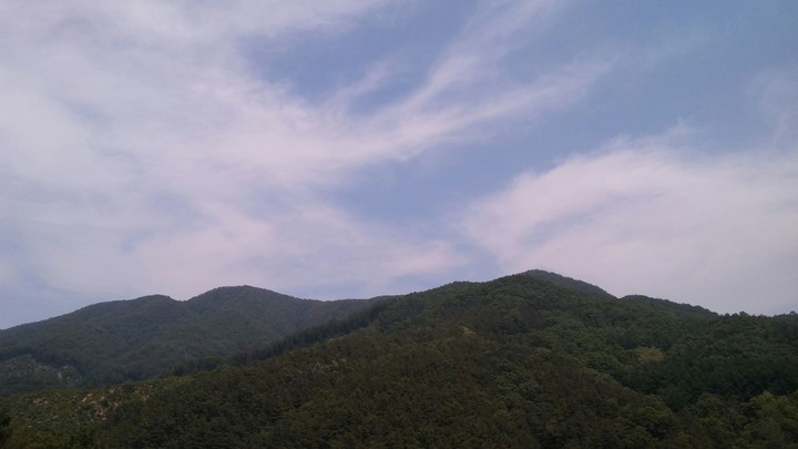 하늘과구름과산