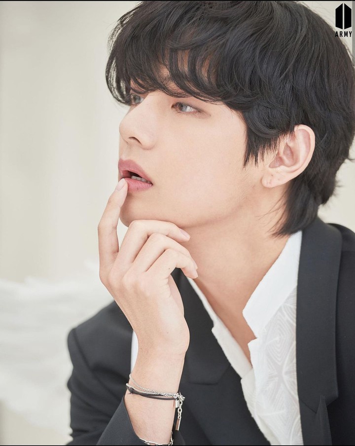 BTS V