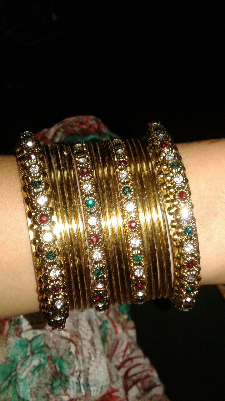 For that bangles my hand is look so gorgeous.