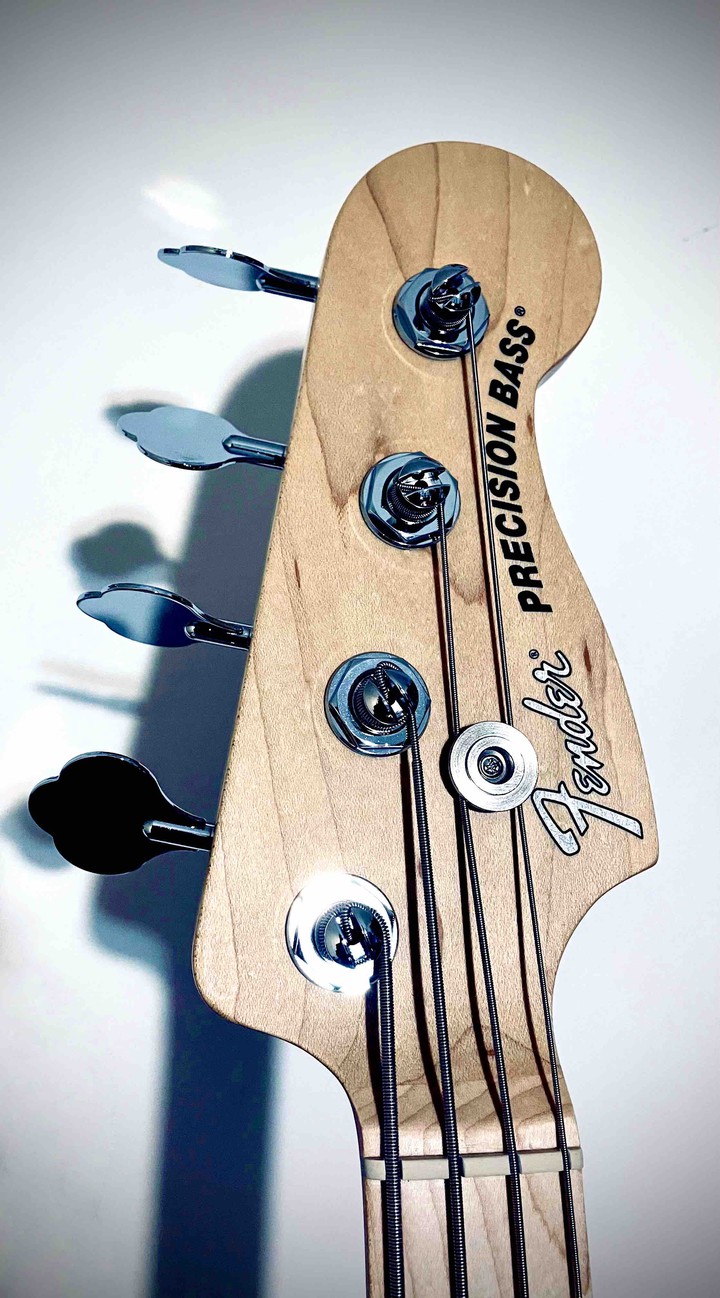 Fender Precision Bass logo