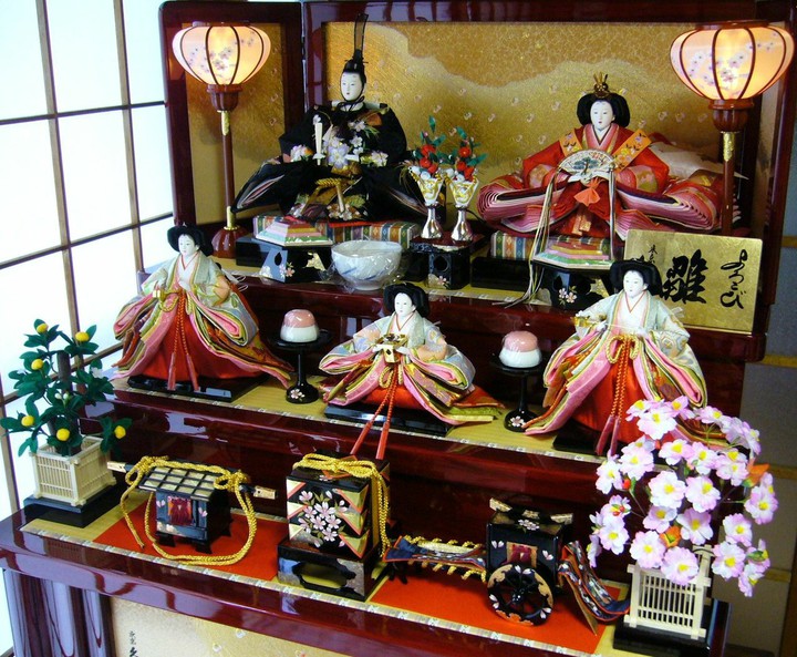 Hinamatsuri Girls' Day display
