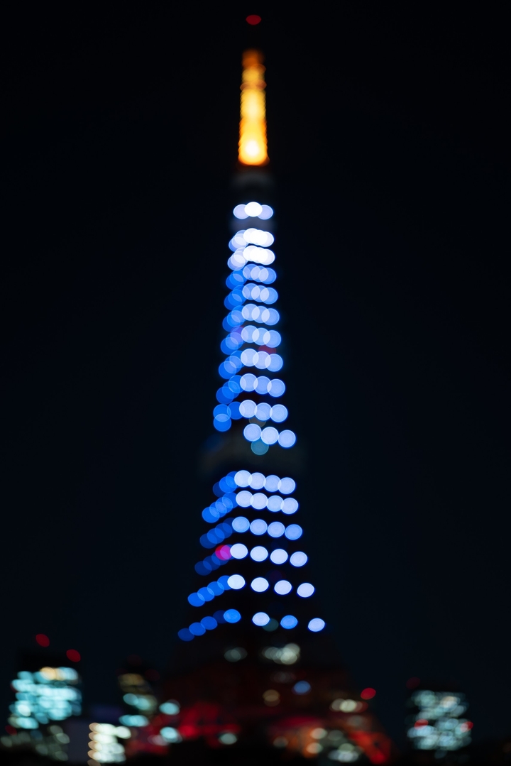 tower backlight blur 145006 4000x6000.