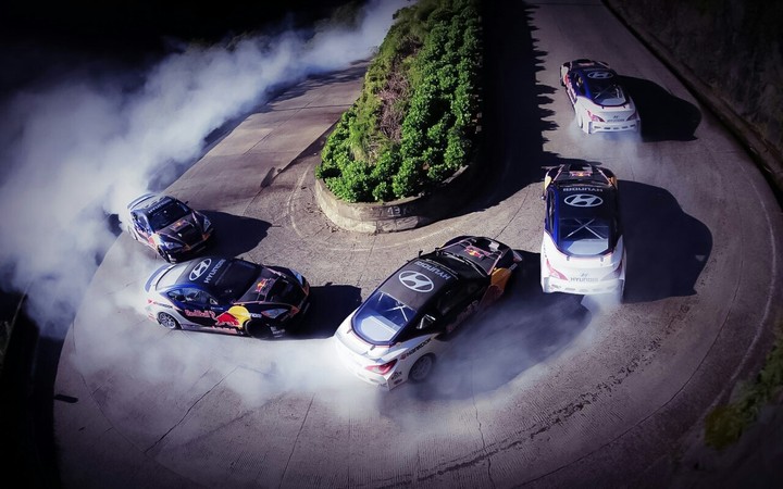 Hyundai Genesis drift train