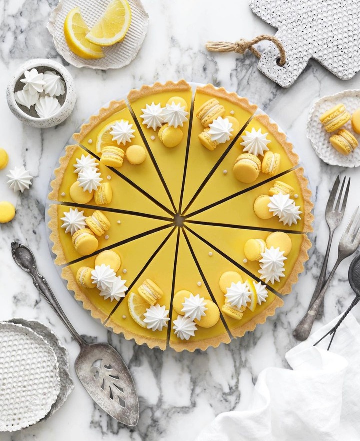 cute cake...whis lemon...