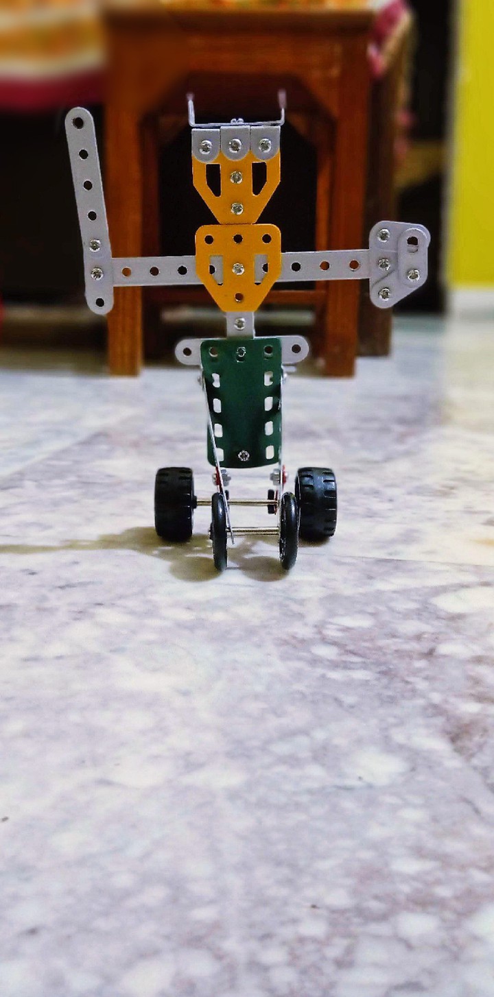 Robot
