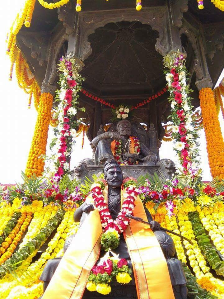 Chhatrapati Shivaji Maharaj, Chhatrapati Sambhaji Maharaj
