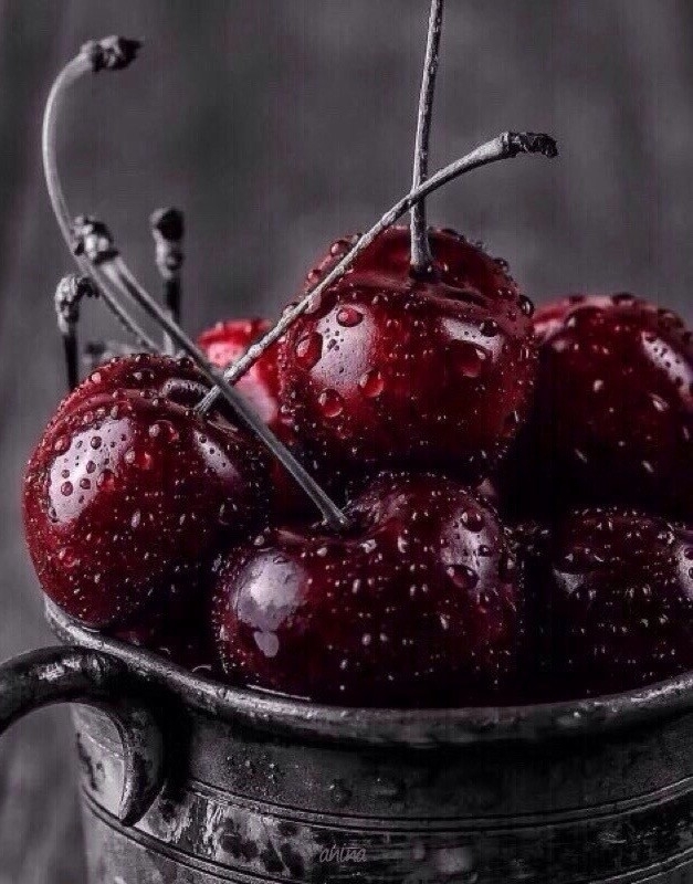 Вишни, Cherries