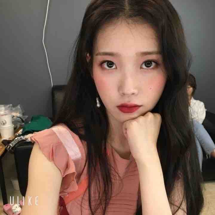 아이유 IU