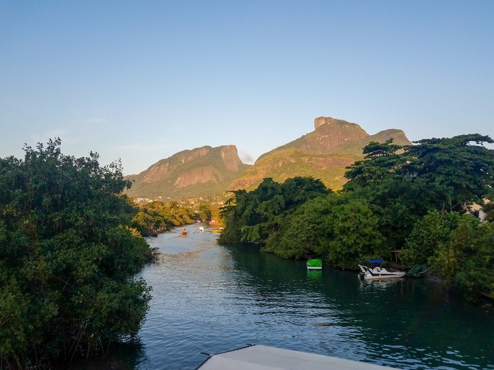 Pedra da Gávea vista da Barra