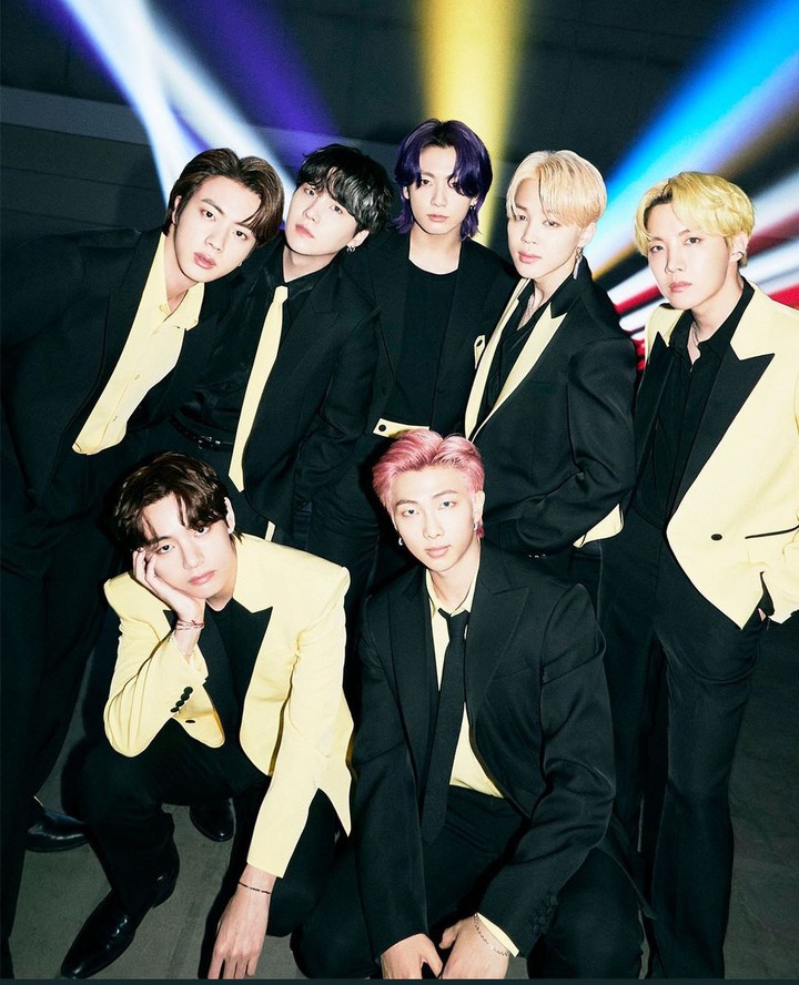 BTS x ARMY....