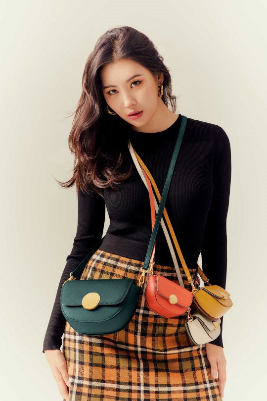 Korean singer Sunmi