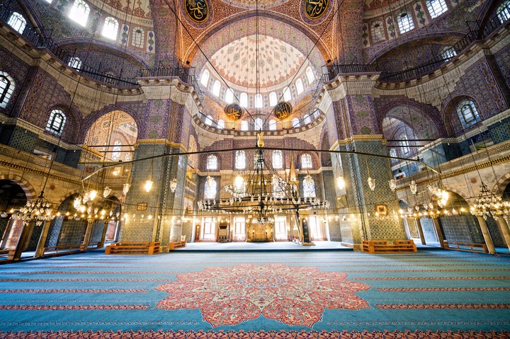 İstanbul'daki selâtin Camilerden
