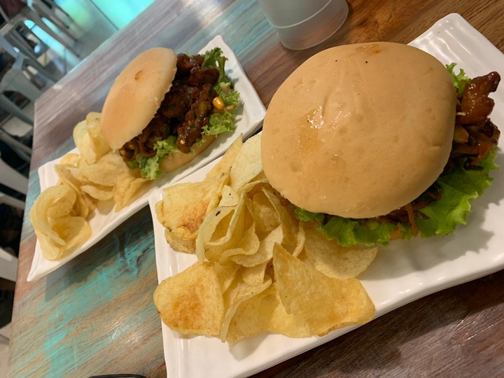 humm.. burgerr..!!