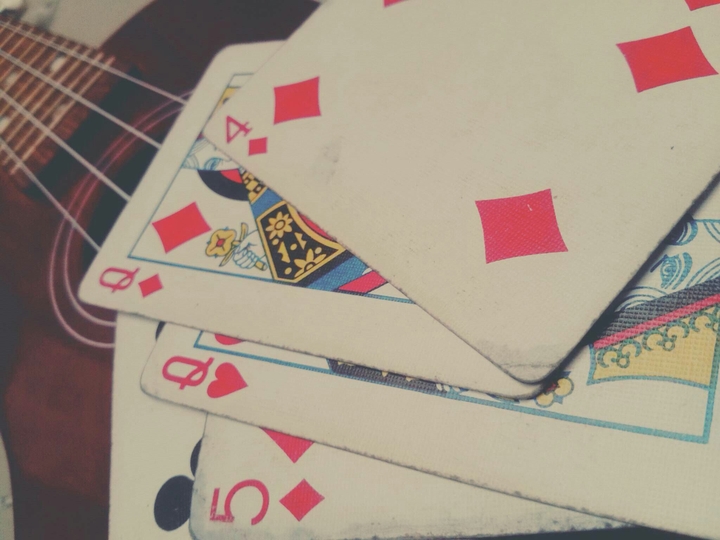 ukulele/ deck