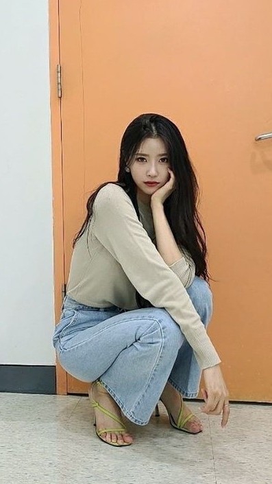 Korean singer Lovelyz